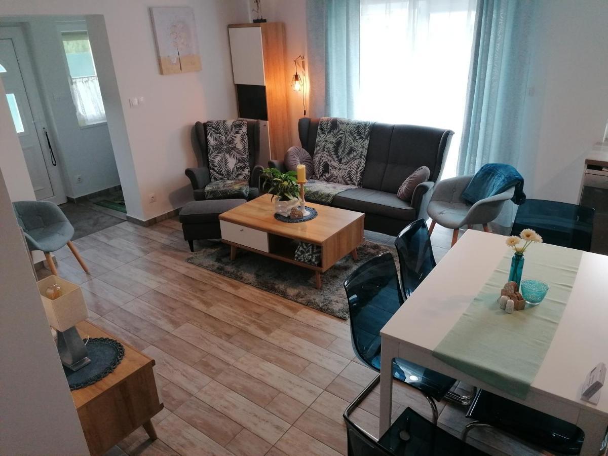 Eva Haza Nyugalom/Pihenes/Relax Villa Шопрон Екстериор снимка